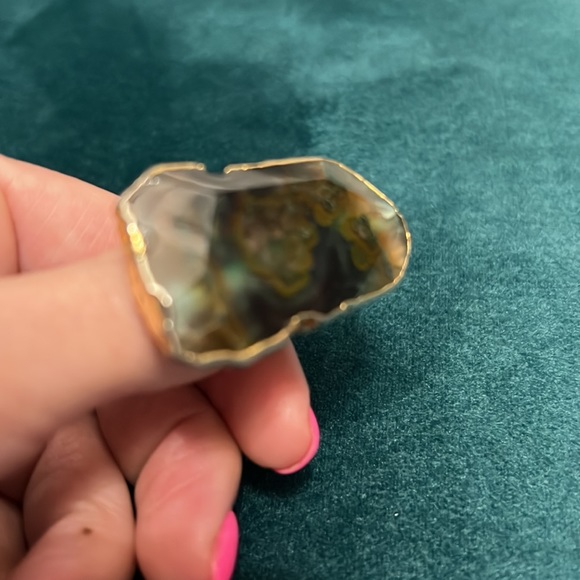 Iconic Stone Ring - Picture 3 of 9